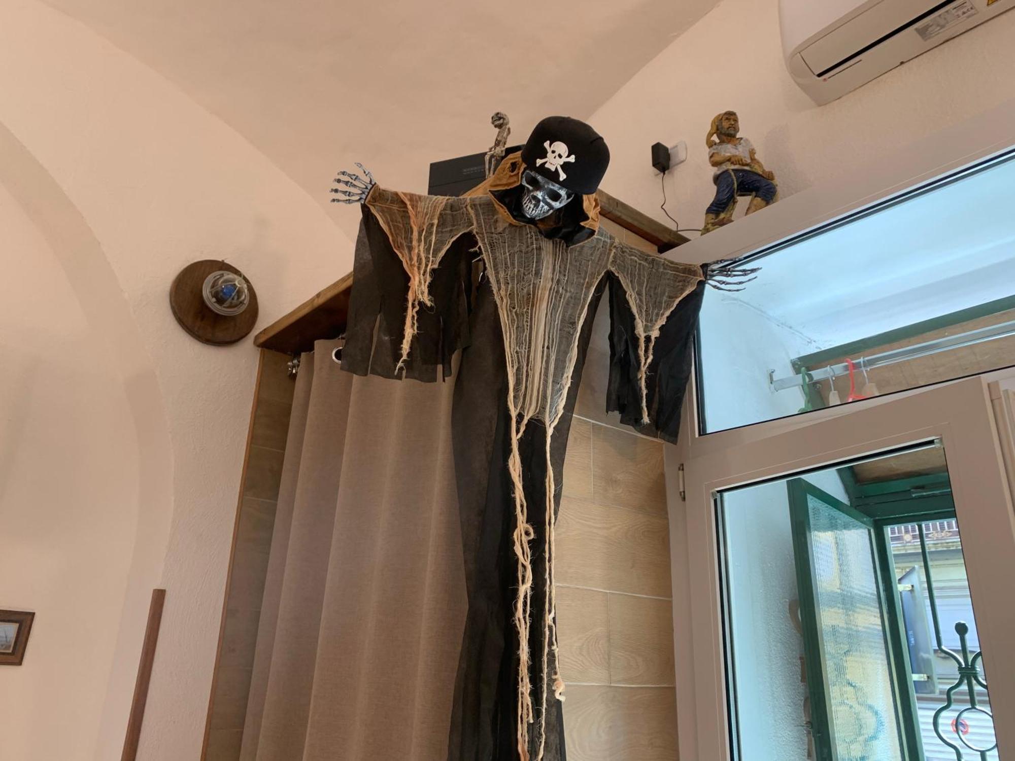 La Tana Dei Pirati Neapel